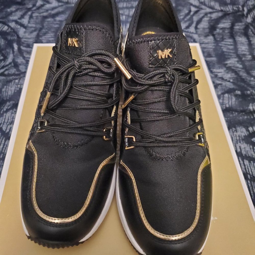 #452 EUC Michael Kors Liv Trainer Sneaker Brown/Black/Gold Size 8.5